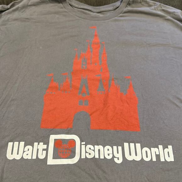 Disney world castle tshirt size 2XL NWT - Picture 1 of 3